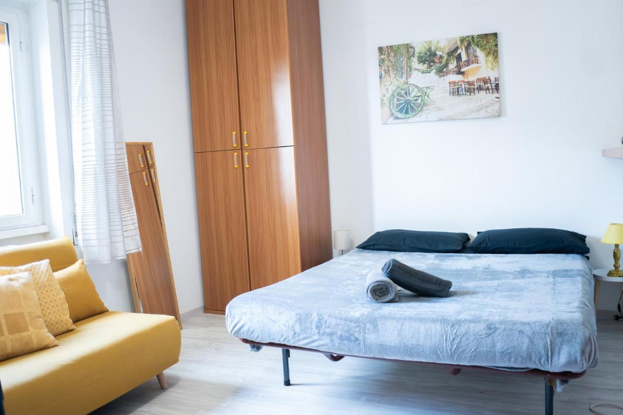 Nonna Pina Guest House Moderno Appartamento Vicino Metro AWifi,Netflix Roma Exterior foto