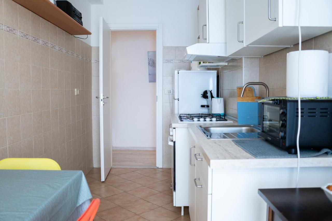 Nonna Pina Guest House Moderno Appartamento Vicino Metro AWifi,Netflix Roma Exterior foto