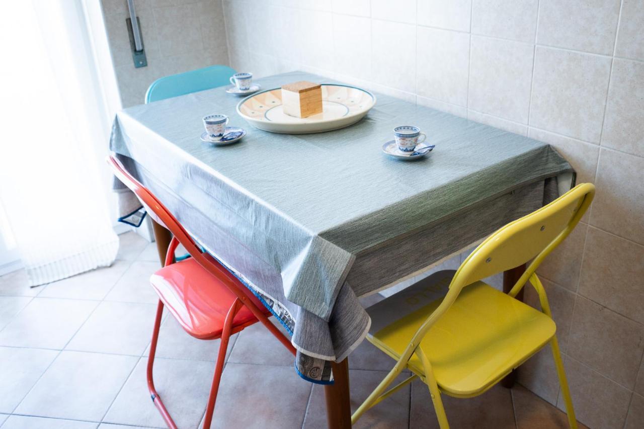 Nonna Pina Guest House Moderno Appartamento Vicino Metro AWifi,Netflix Roma Exterior foto